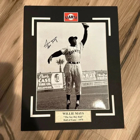 - San Francisco Giants  Willie Mays signed 8x10 photo - Picture 1 of 1